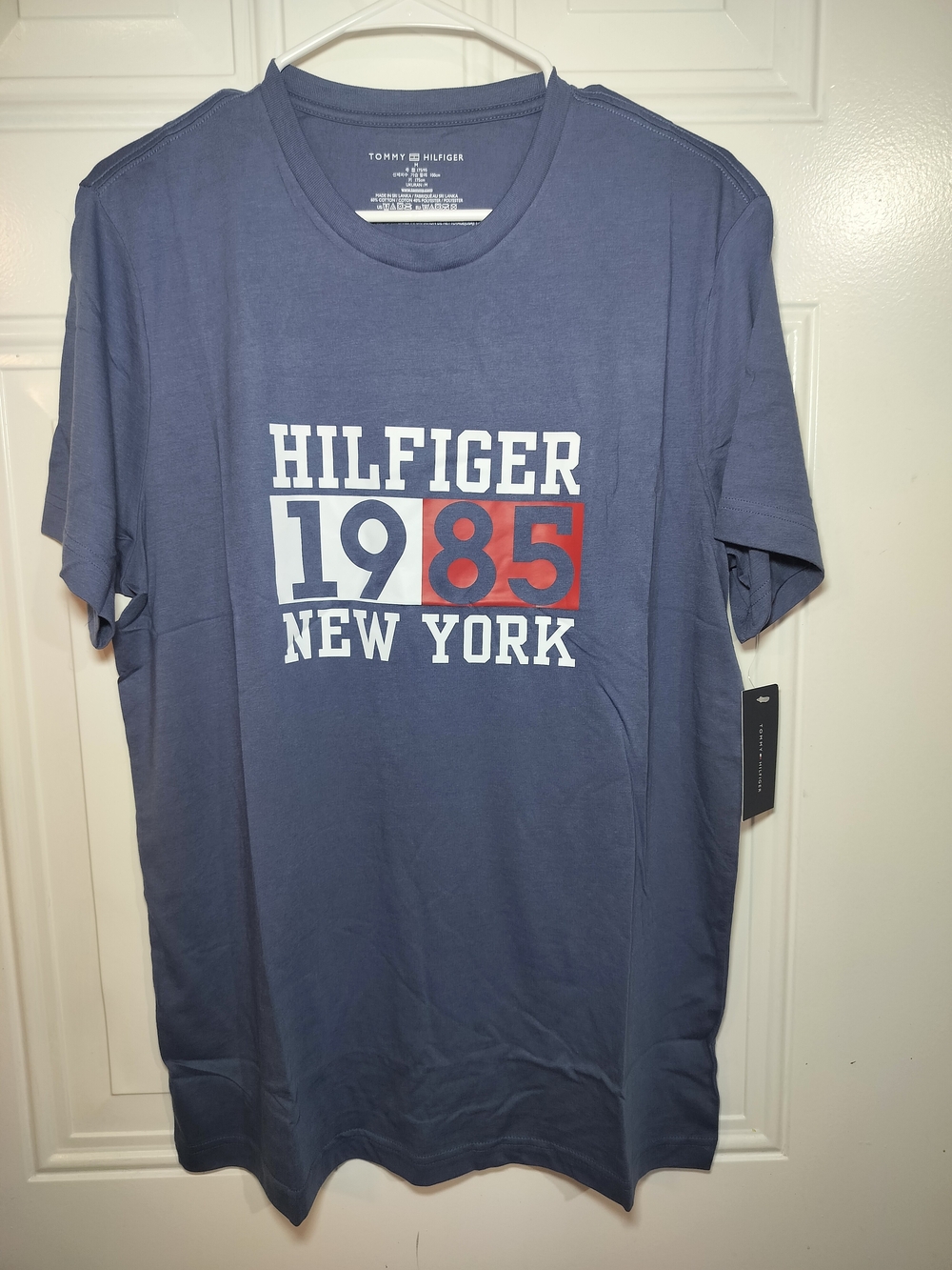 Tommy Hilfiger Men’s M 1985 New York Graphic T-Shirt NWT